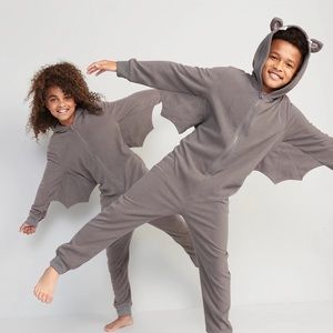 Old Navy Kids Bat Pajamas - Size M - used